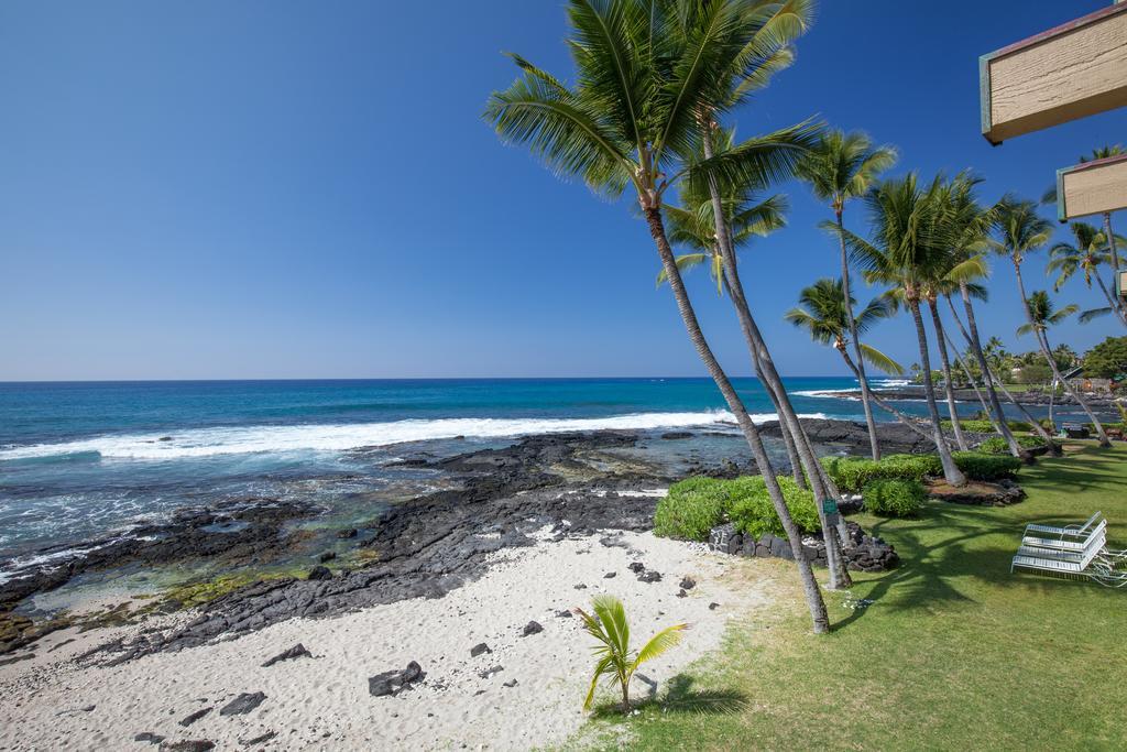 Castle Kona Bali Kai Aparthotel Kailua-Kona Exterior photo