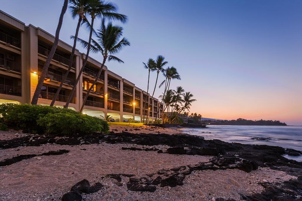 Castle Kona Bali Kai Aparthotel Kailua-Kona Exterior photo