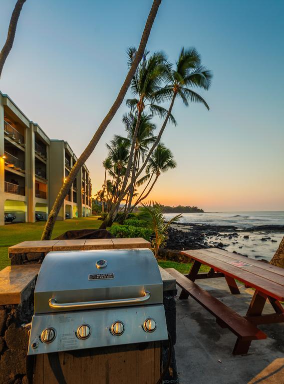 Castle Kona Bali Kai Aparthotel Kailua-Kona Exterior photo